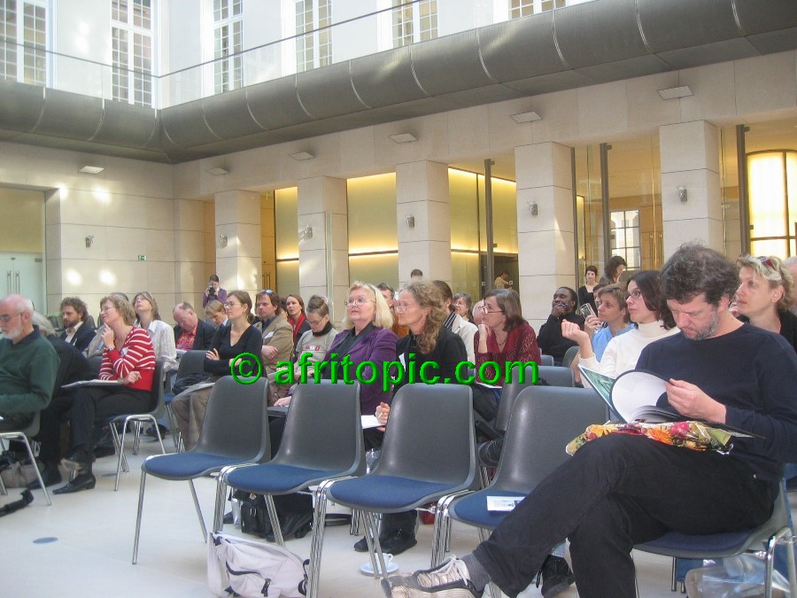 ../Images/William Kentridge-Berlin-28Oct2005 011.jpg